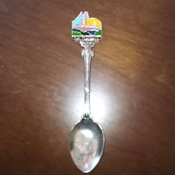 Vintage 1970s-80s San Francisco Golden Gate Bridge Collectors World Silver Spoon - Picture 1 of 5
